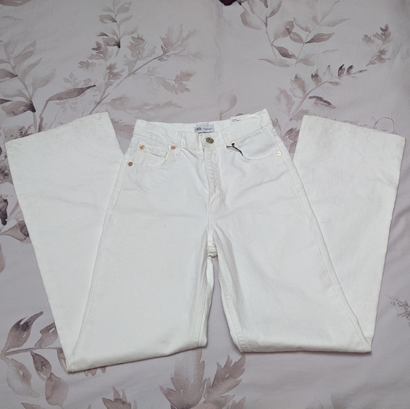SOLD Zara hi rise full length white wide leg jeans - Picture 3 of 5